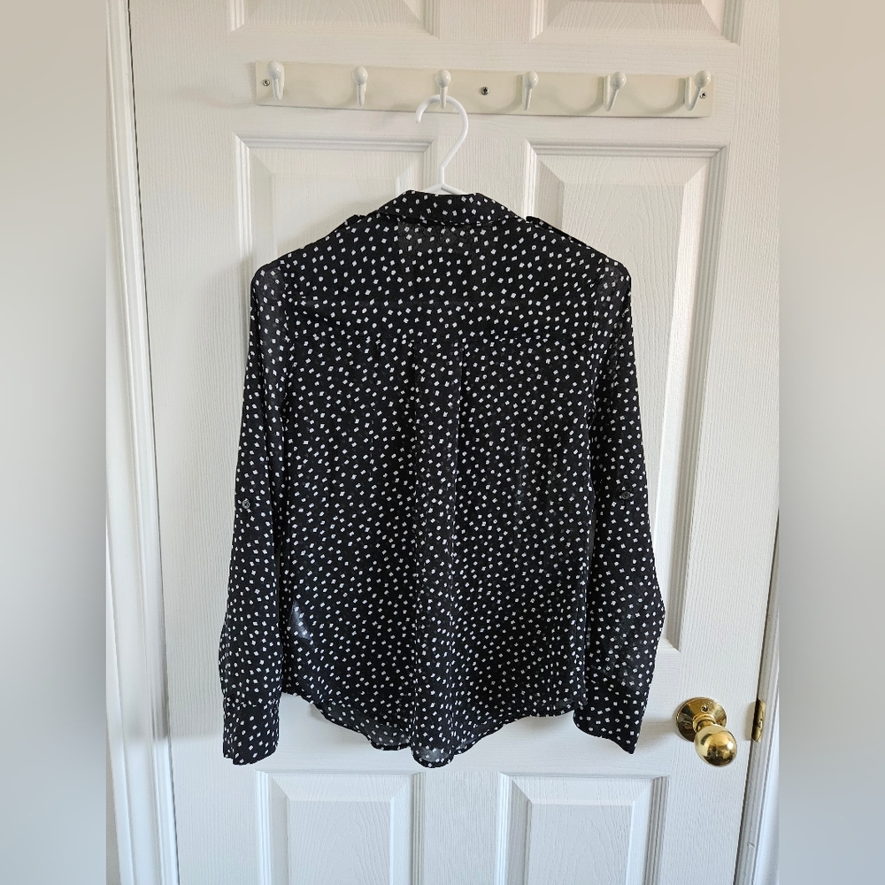 GUESS Button Down Shirt - Picture 2 of 3